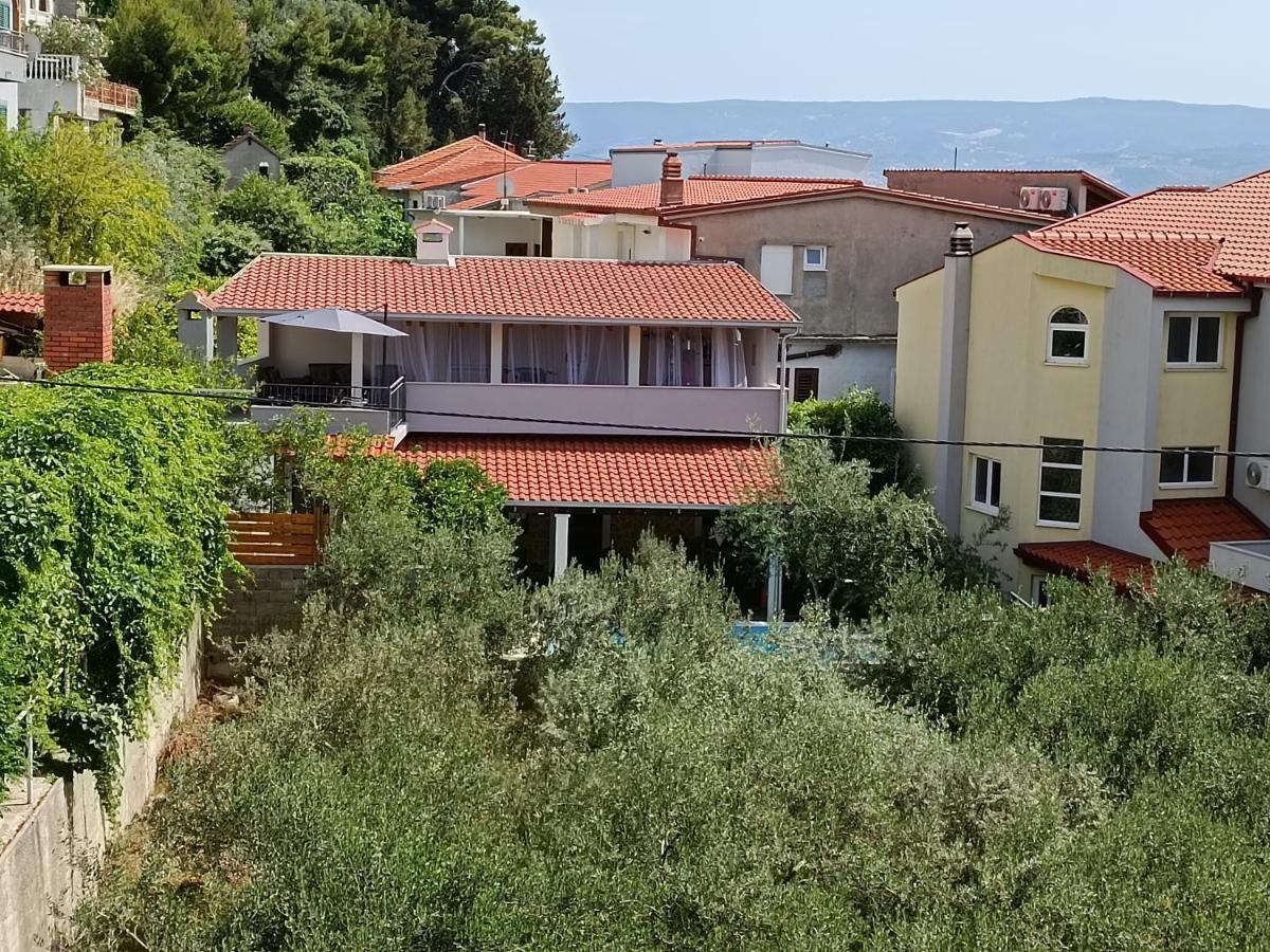Villa Vlade- From The Heated Pool To The Beach In 1 Minute Jesenice  Eksteriør billede