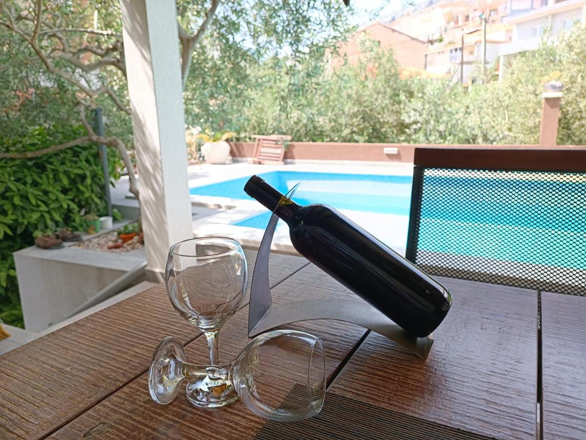 Villa Vlade- From The Heated Pool To The Beach In 1 Minute Jesenice  Eksteriør billede